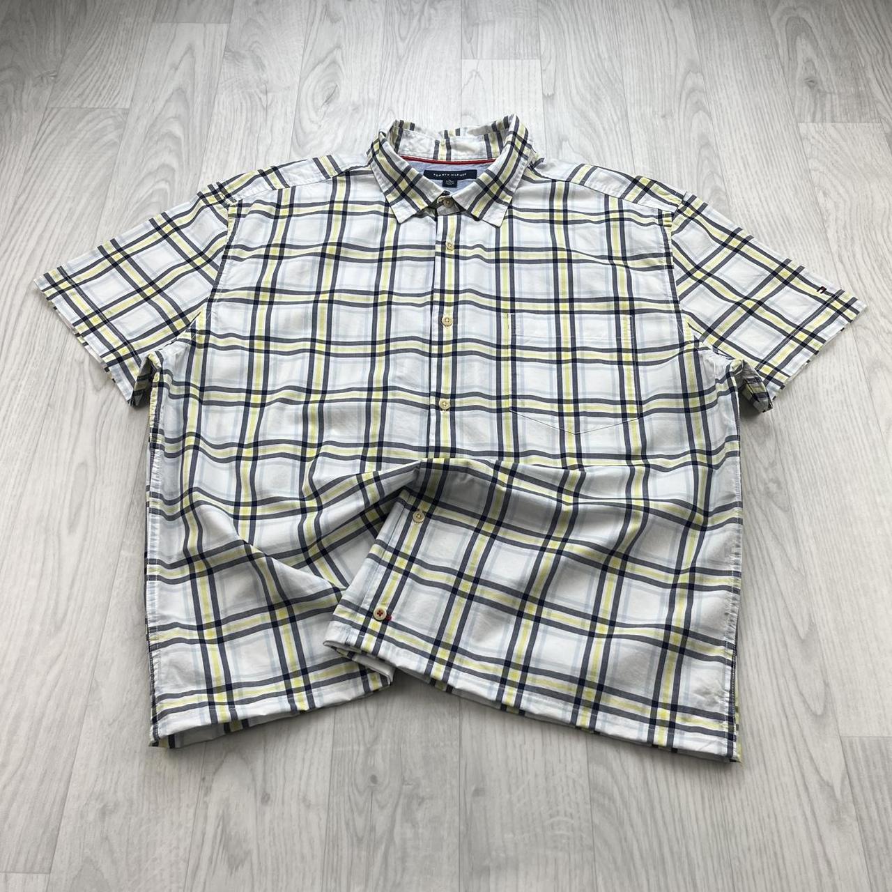 VINTAGE 00s TOMMY HILFIGER CHECKERED CROPPED SHORT SLEEVE BUTTON UP SHIRT WHITE