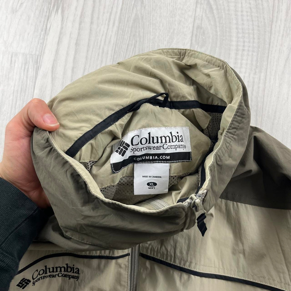 VINTAGE Y2K COLUMBIA TECHNICAL LIGHTWEIGHT JACKET BEIGE