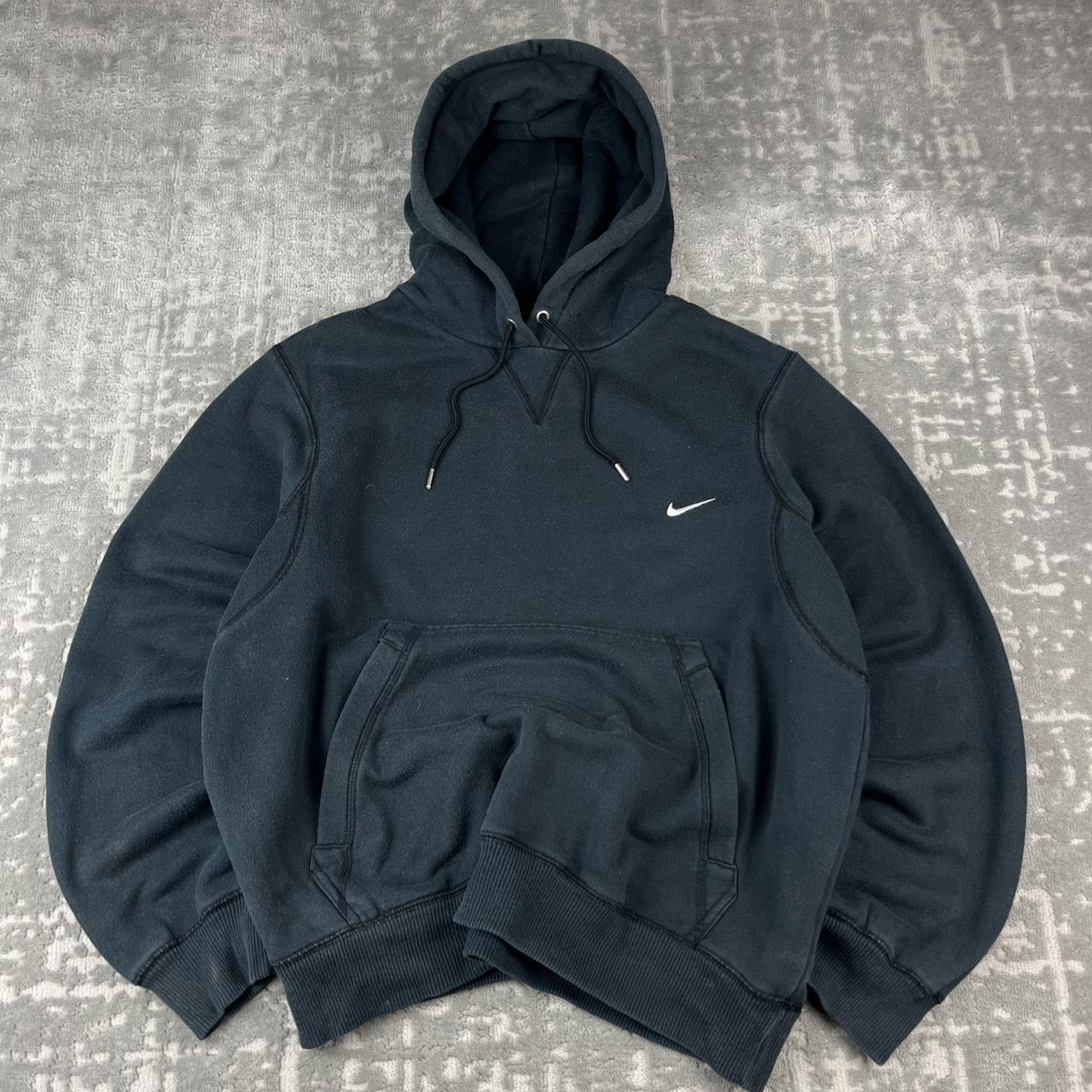 VINTAGE Y2K NIKE HOODIE BLACK