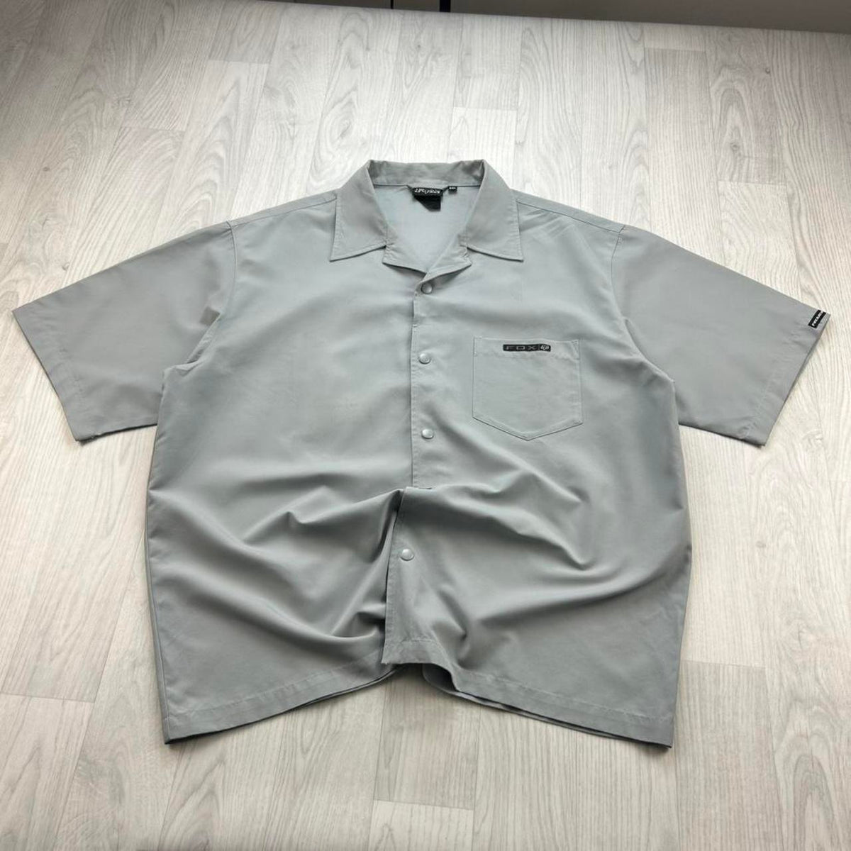 VINTAGE 00s FOX RACING SHORT SLEEVE BUTTON UP SHIRT GREY