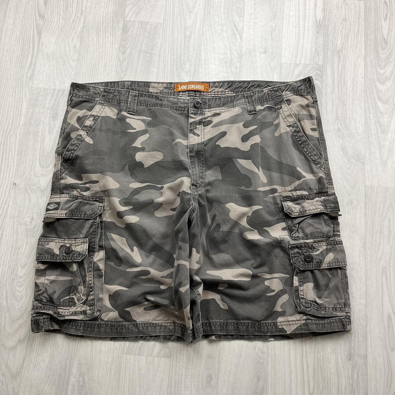 VINTAGE Y2K LEE BAGGY CAMO CARGO SHORTS GREY