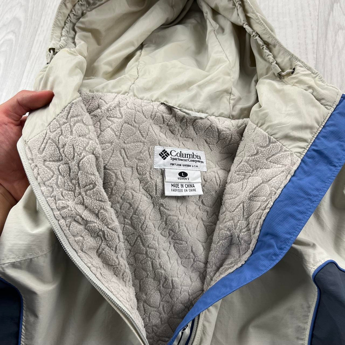 VINTAGE Y2K COLUMBIA TECHNICAL JACKET CREAM