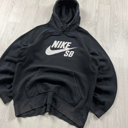 VINTAGE NIKE SB HOODIE BLACK