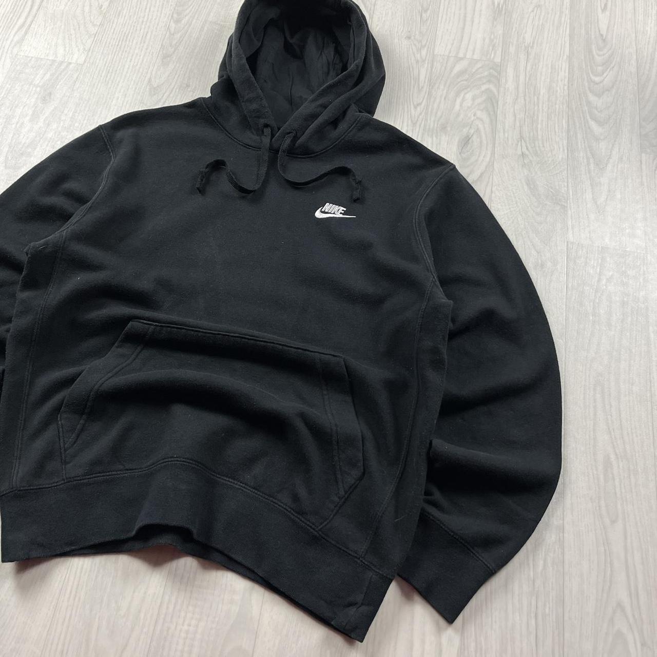 VINTAGE Y2K NIKE HOODIE BLACK