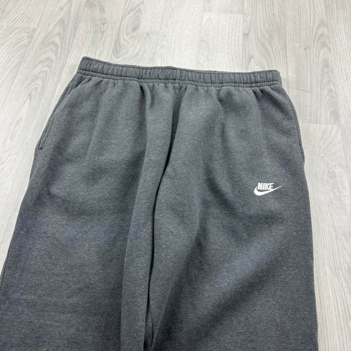 NIKE LOOSE COTTON SWEATPANTS GREY