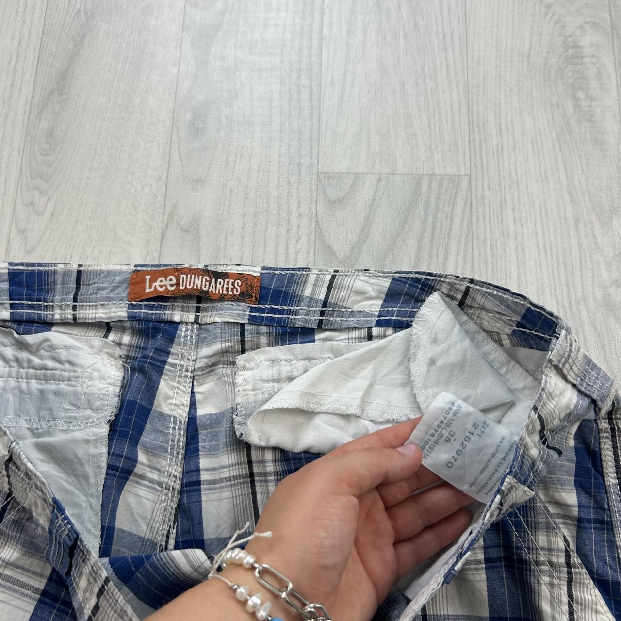 VINTAGE Y2K LEE BAGGY CHECKERED PLAID CARGO SHORTS WHITE / BLUE