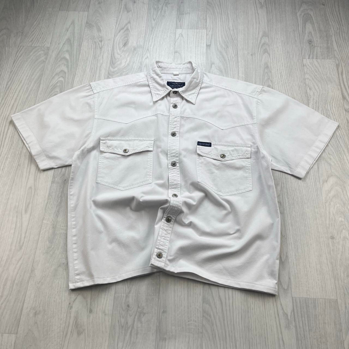 VINTAGE 00s ARIZONA PLAIN CROPPED SHORT SLEEVE BUTTON UP SHIRT WHITE