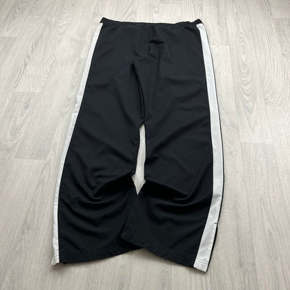 VINTAGE Y2K NIKE LOW RISE SIDE STRIPE BAGGY TRACKSUIT BOTTOMS BLACK