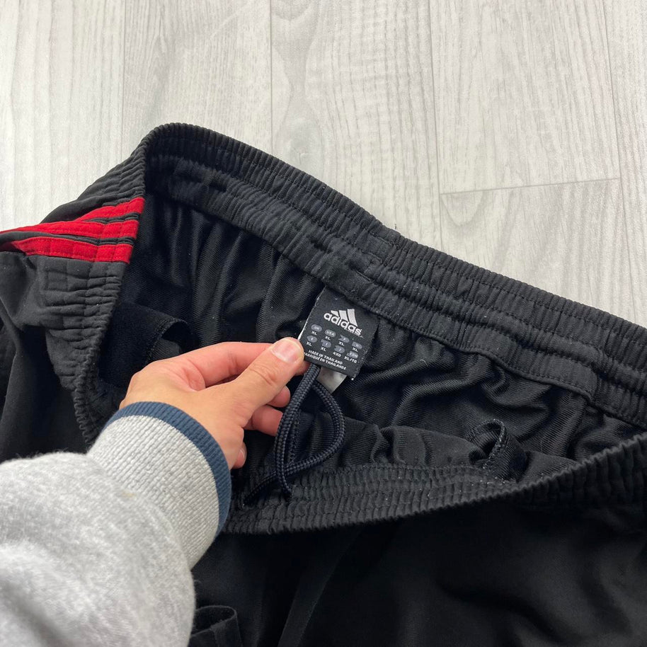 VINTAGE Y2K ADIDAS SIDE STRIPE BAGGY TRACKSUIT BOTTOMS BLACK RED