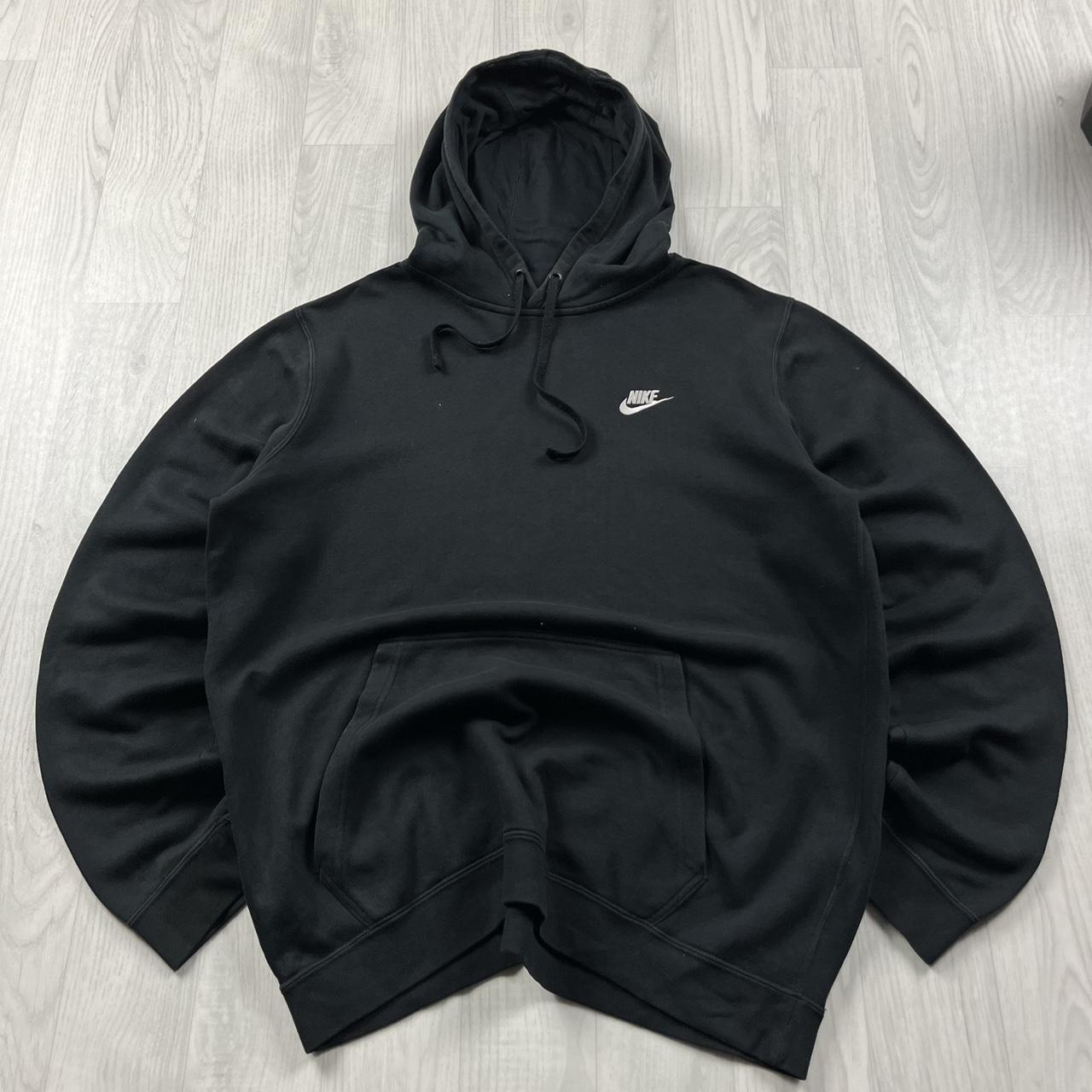 VINTAGE Y2K NIKE HOODIE BLACK