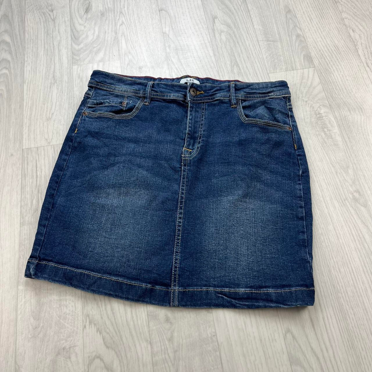 VINTAGE Y2K DENIM MINI EMBROIDERED SKIRT BLUE