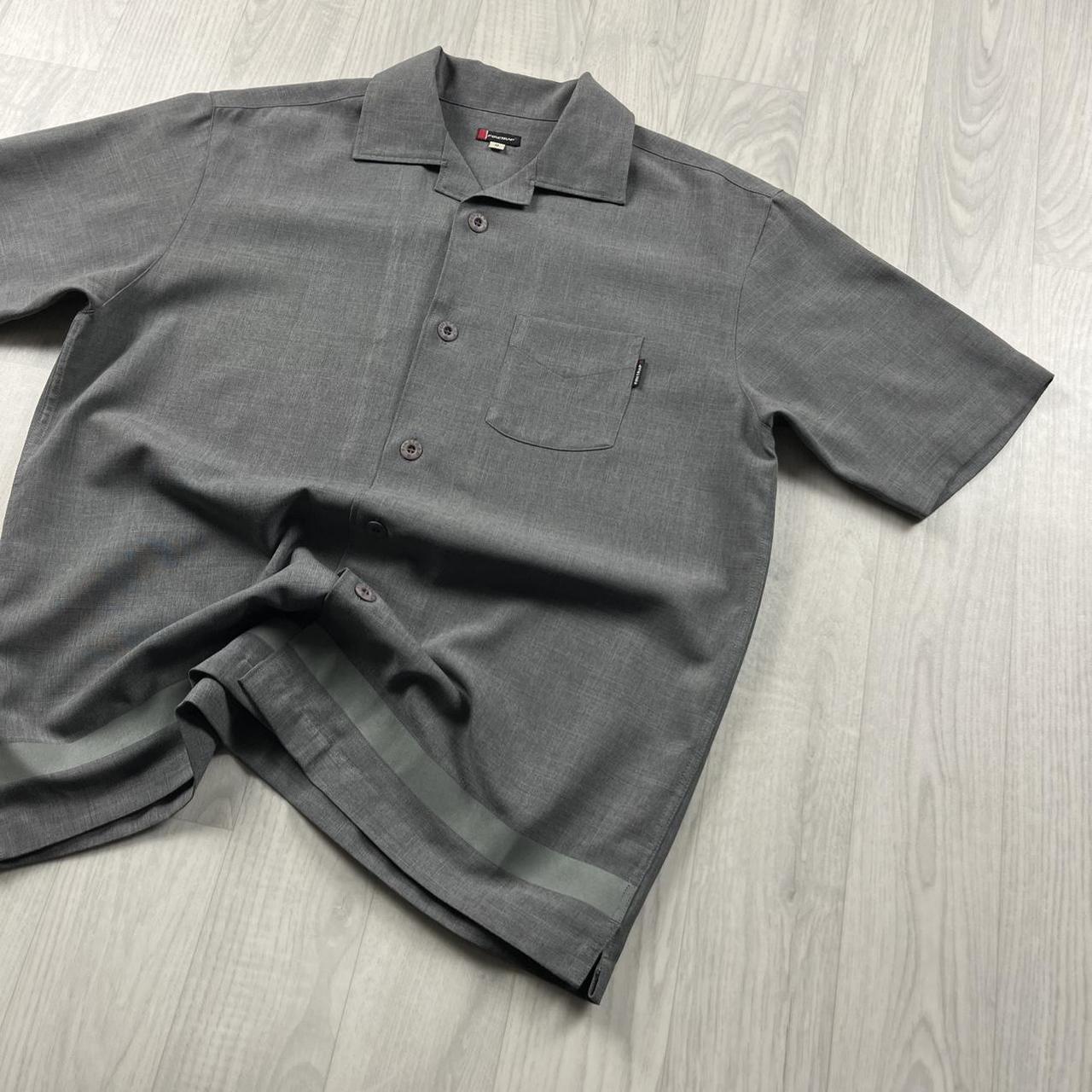 VINTAGE Y2K FIRETRAP SHORT SLEEVE SHIRT GREY