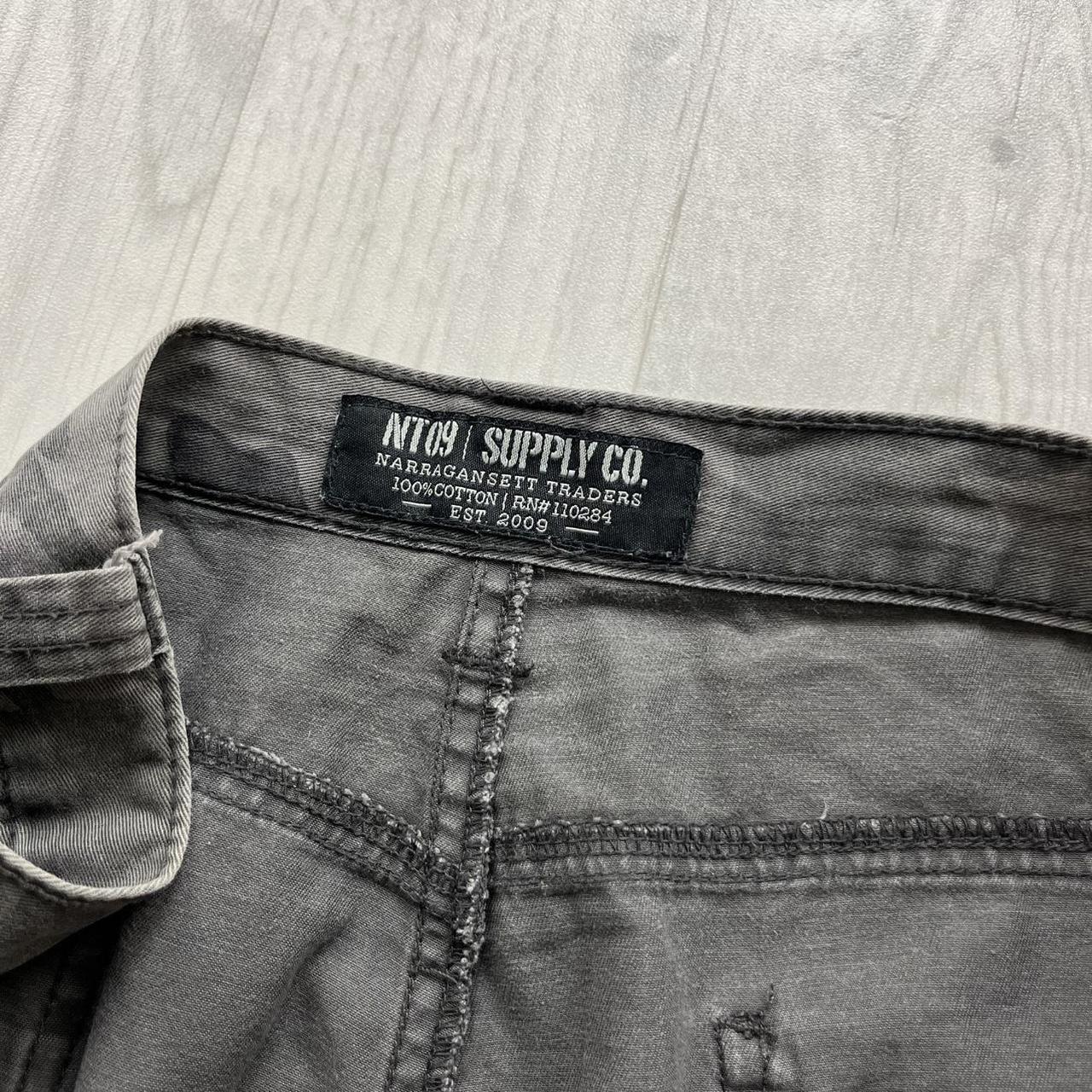 VINTAGE Y2K BAGGY LOOSE CAMO SHORTS