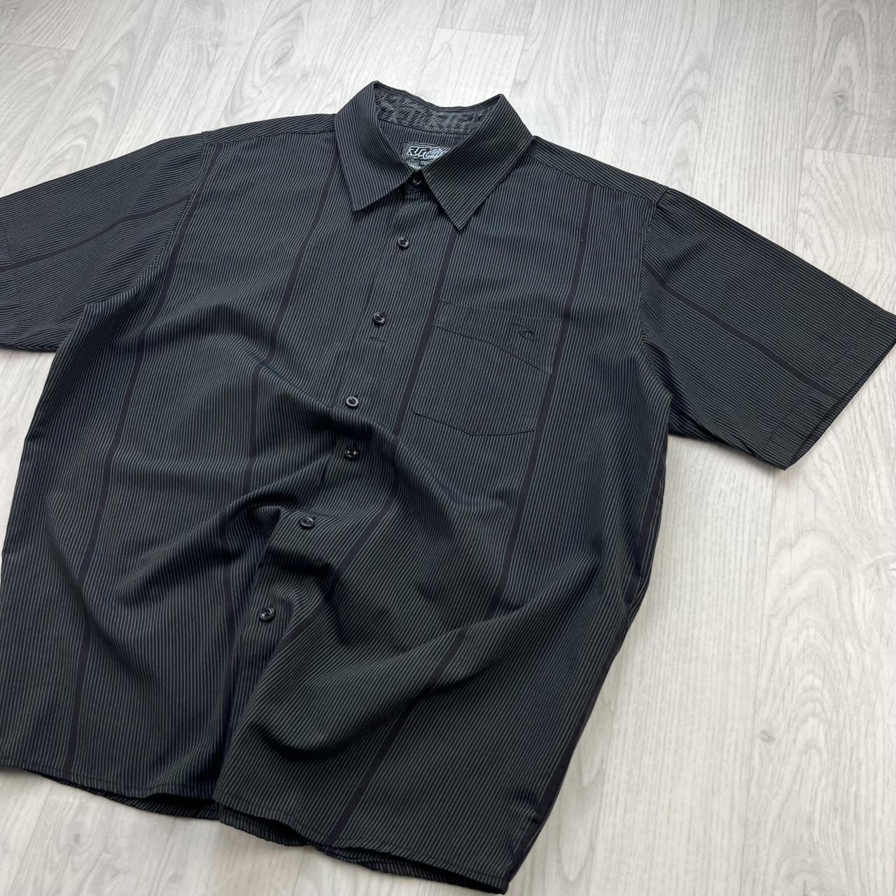 VINTAGE 00s RIP CURL STRIPED SHORT SLEEVE BUTTON UP SHIRT BLACK