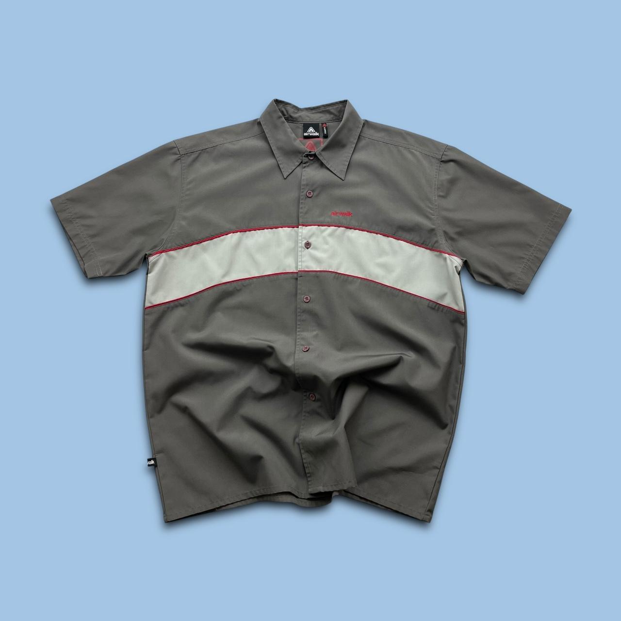 VINTAGE Y2K AIRWALK SHORT SLEEVE SHIRT BROWN
