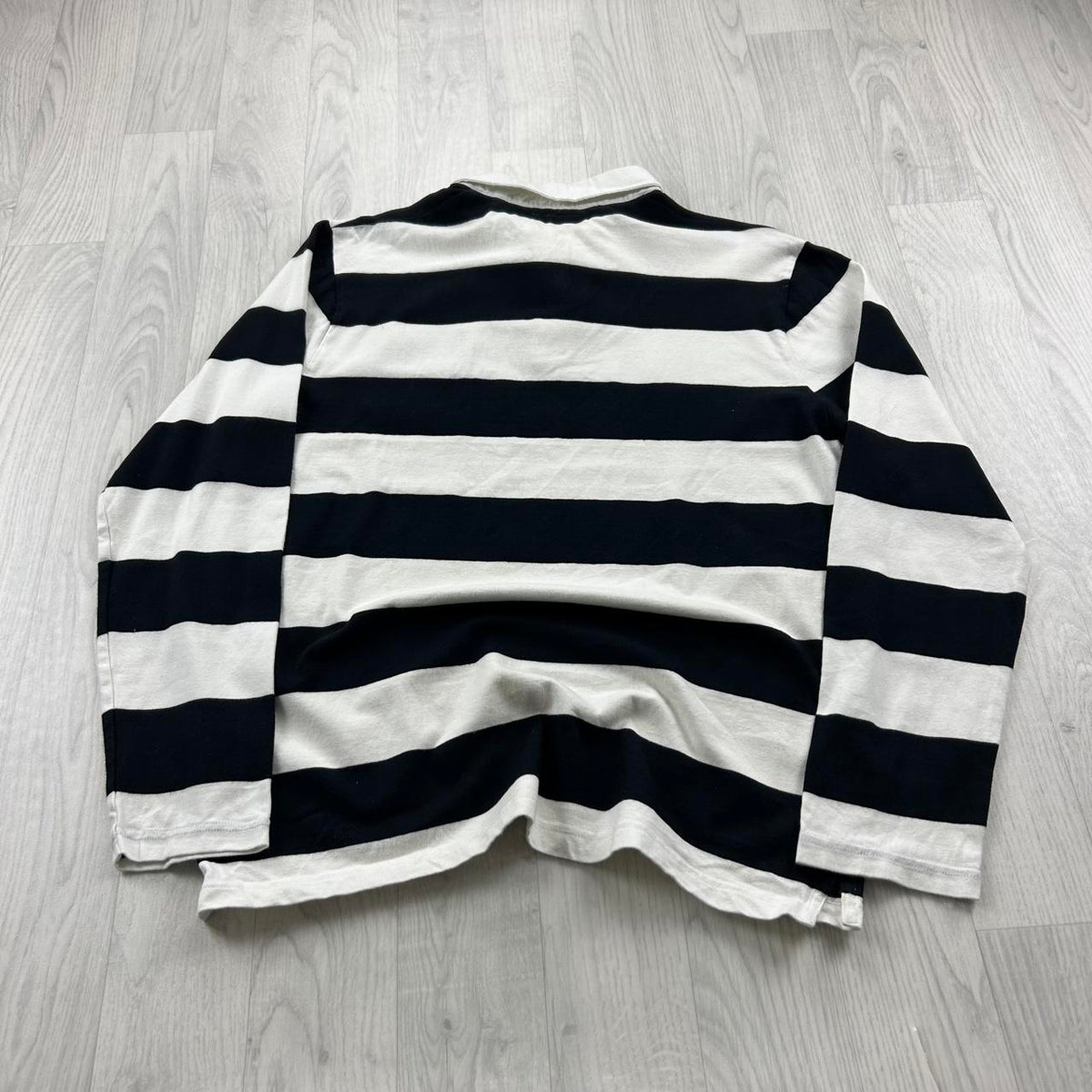 VINTAGE Y2K STRIPED LONG SLEEVE RUGBY POLO SHIRT BLACK / WHITE