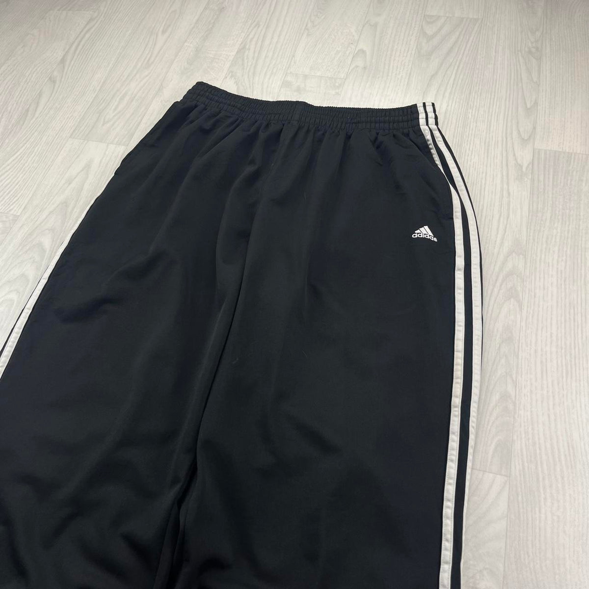 VINTAGE Y2K ADIDAS SIDE STRIPE WIDE LEG TRACKSUIT BOTTOMS BLACK