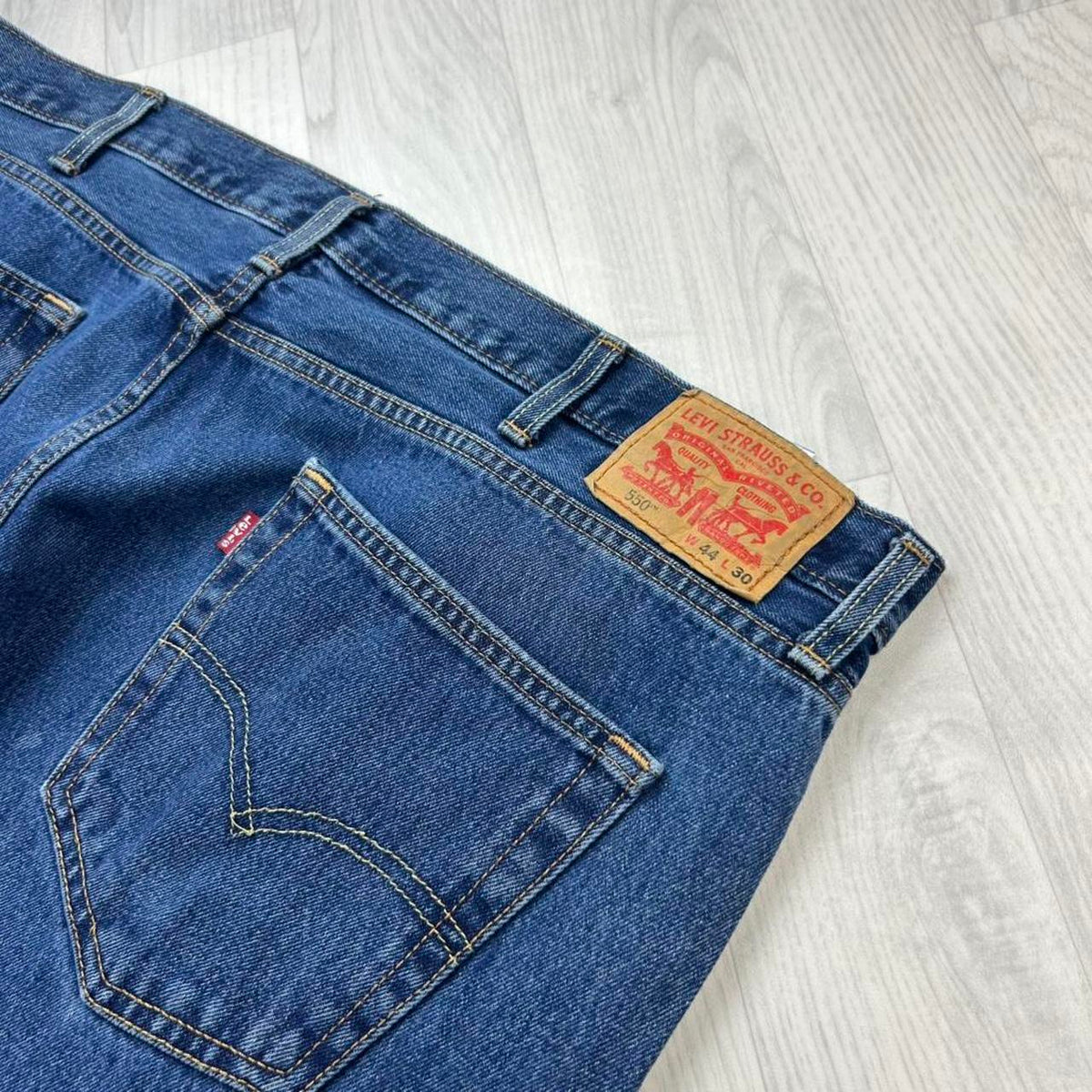 VINTAGE 00s LEVIS 550 SUPER BAGGY JEANS BLUE