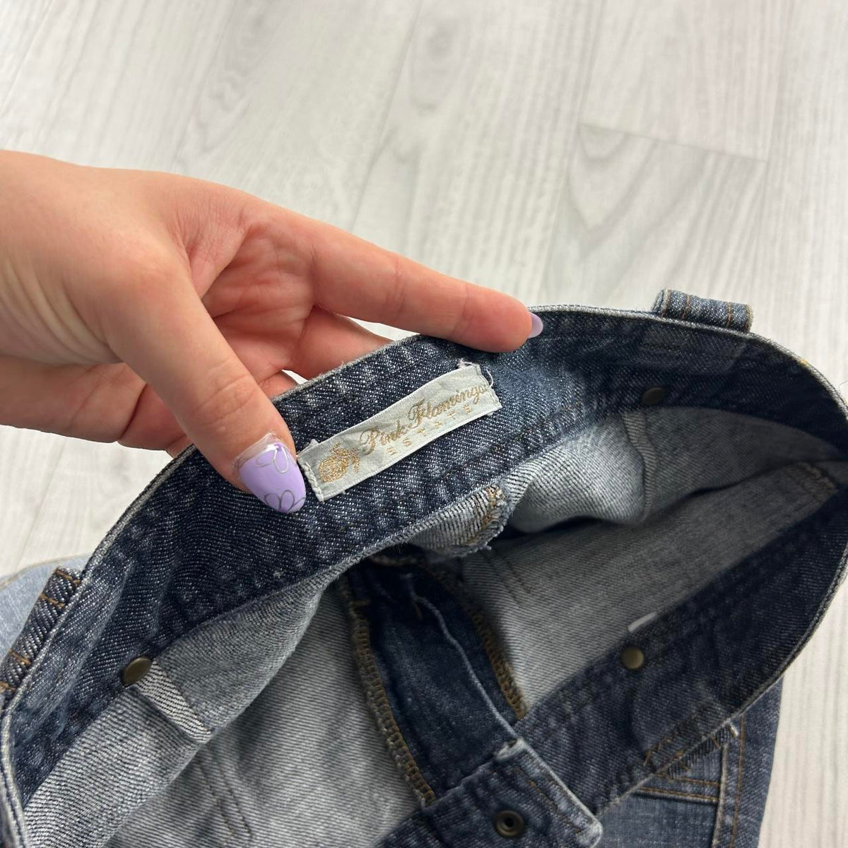 VINTAGE Y2K PINK FLAMINGO LOW RISE BOOTCUT FLARED BUCKLE JEANS BLUE