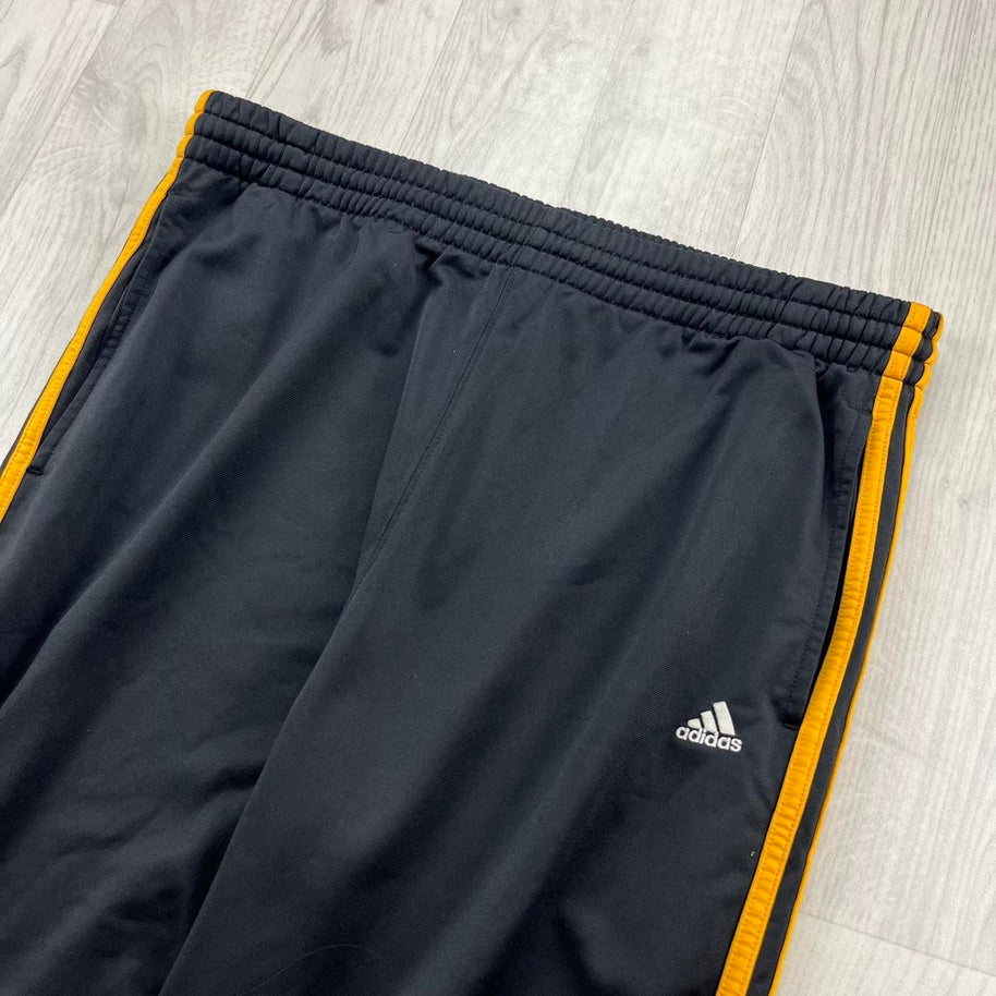 VINTAGE 90s ADIDAS SIDE STRIPE BAGGY TRACKSUIT BOTTOMS GREY YELLOW