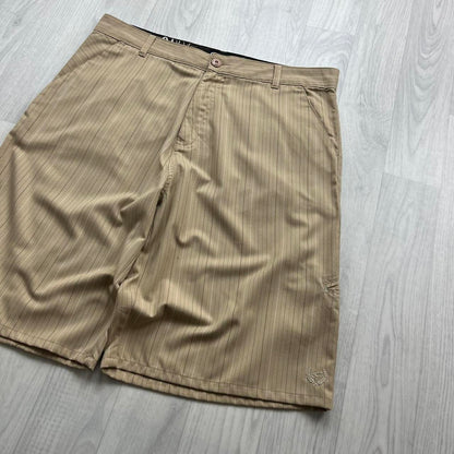 VINTAGE Y2K ONEILL BAGGY PINSTRIPE SHORTS BEIGE