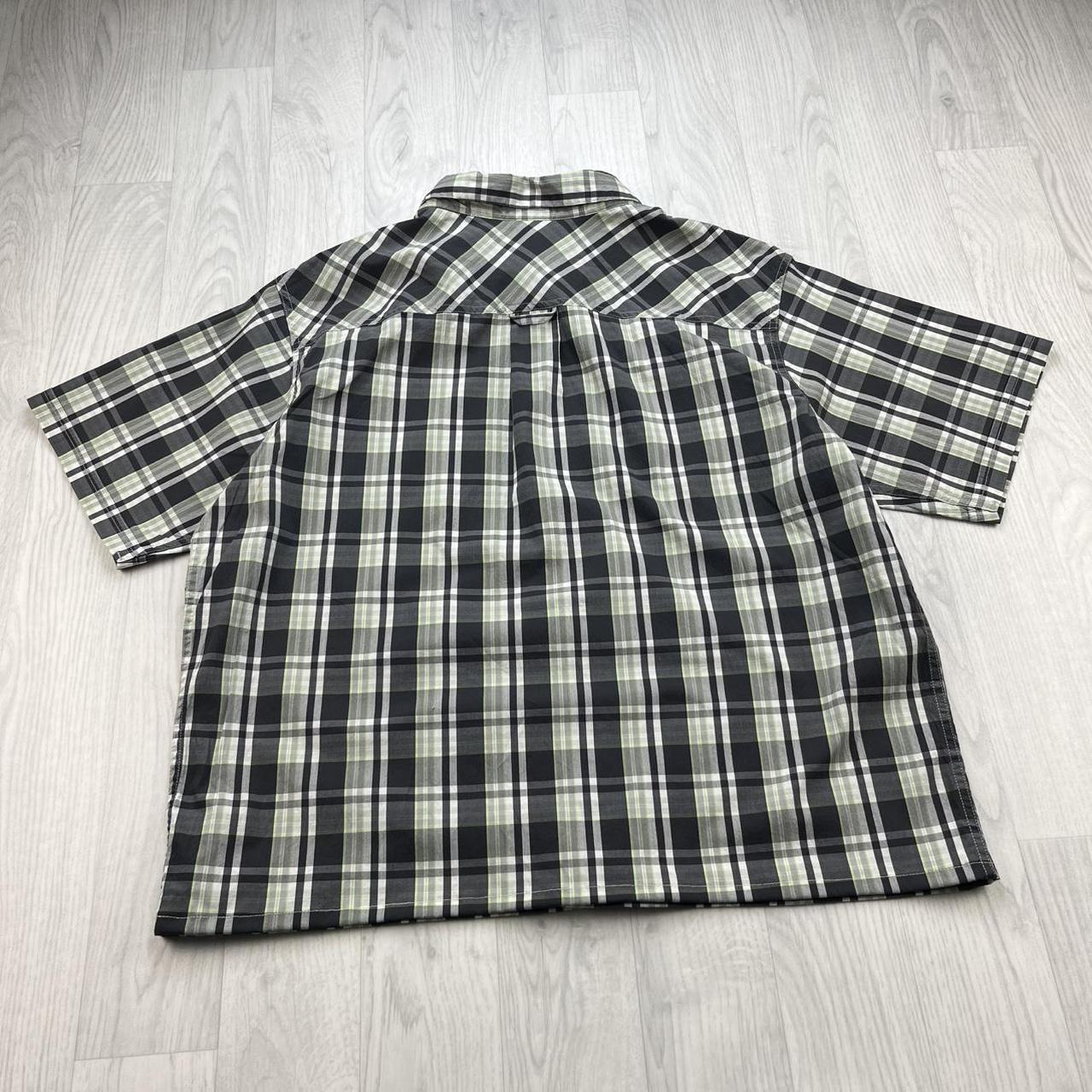 VINTAGE 00s COLUMBIA CHECKERED CROPPED SHORT SLEEVE BUTTON UP SHIRT BLACK
