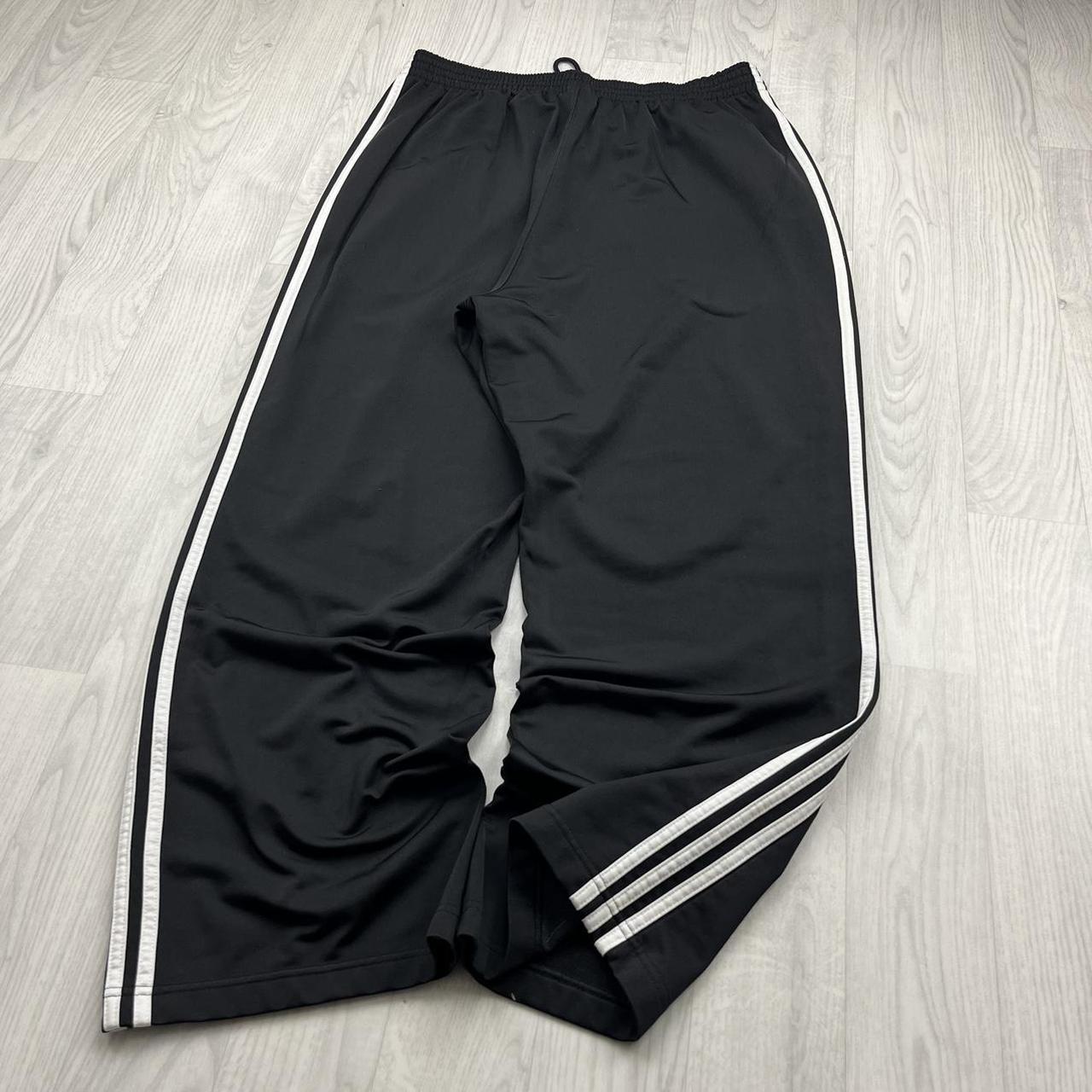 VINTAGE Y2K ADIDAS SIDE STRIPE BAGGY WIDE LEG TRACKSUIT BOTTOMS BLACK WHITE (XL)