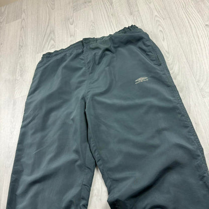 VINTAGE 90s UMBRO BAGGY TRACKSUIT BOTTOMS GREY