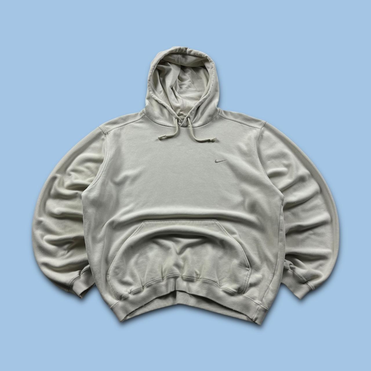 VINTAGE Y2K NIKE SMALL LOGO BOXY HOODIE CREAM