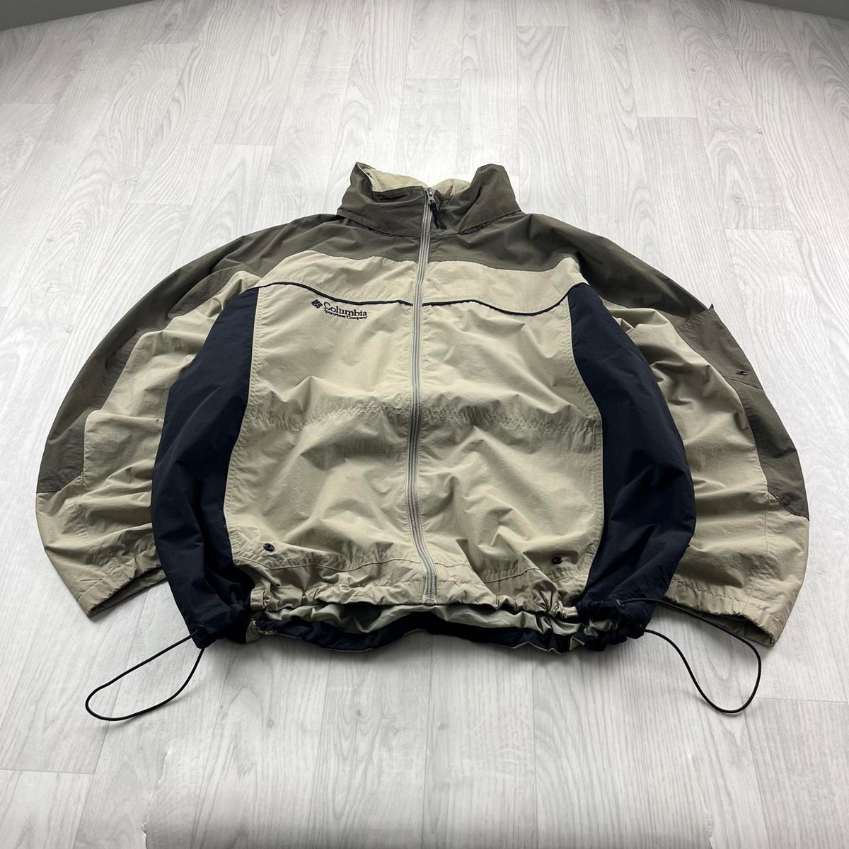 VINTAGE Y2K COLUMBIA TECHNICAL LIGHTWEIGHT JACKET BEIGE
