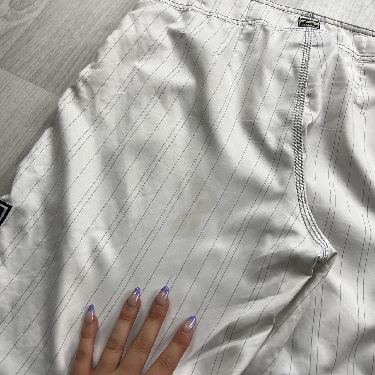 VINTAGE Y2K BILLABONG BAGGY BOARD SHORTS WHITE