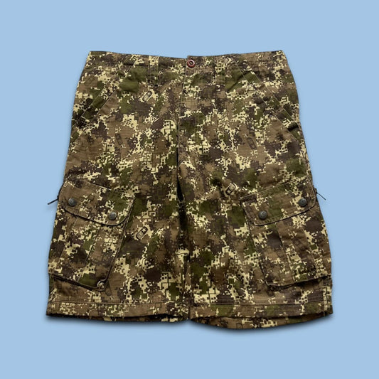 VINTAGE Y2K BAGGY LOOSE DIGITAL CAMO SHORTS