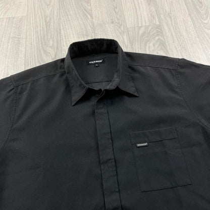 VINTAGE Y2K KICKERS SHORT SLEEVE SHIRT BLACK
