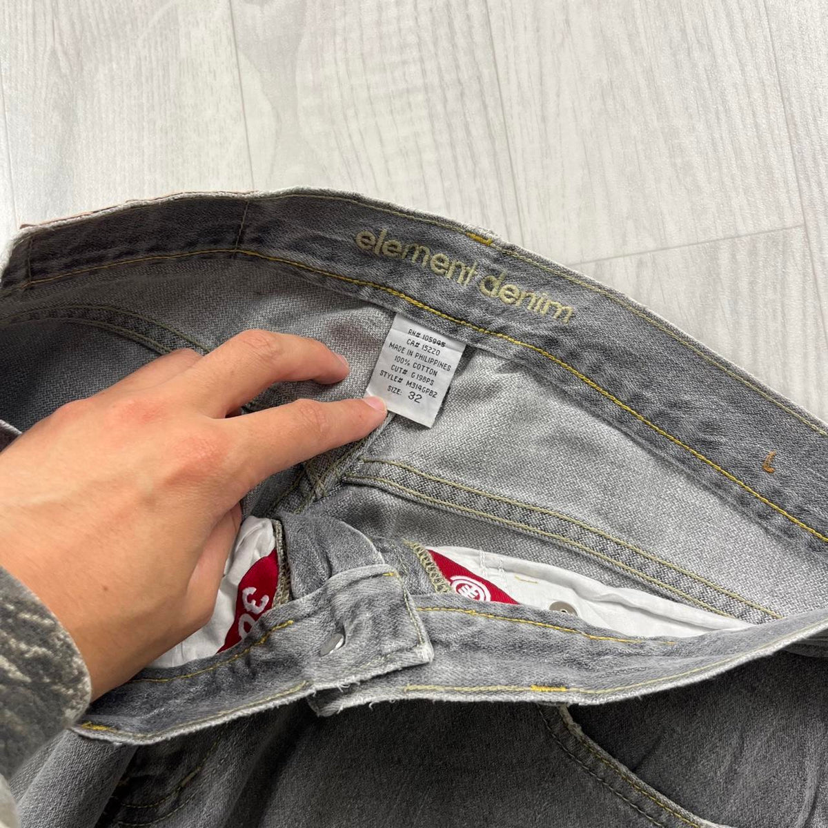 VINTAGE Y2K ELEMENT STRAIGHT LEG JEANS GREY