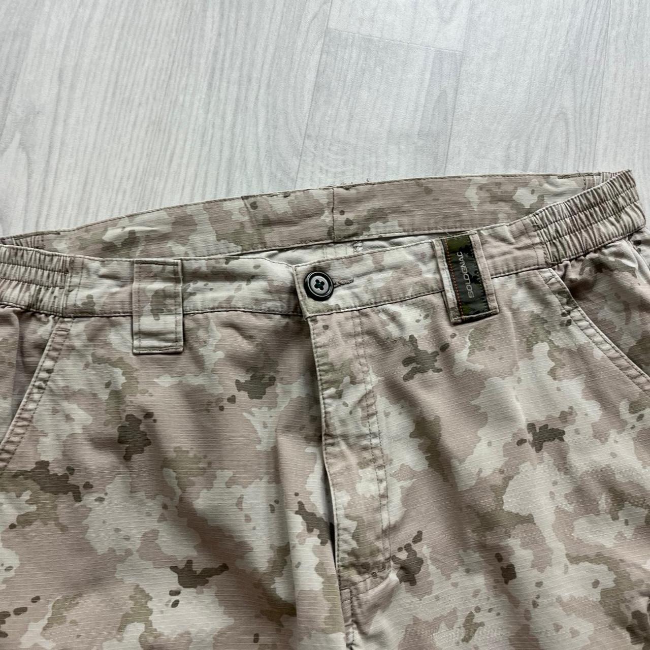 VINTAGE Y2K BAGGY LOOSE CAMO SHORTS