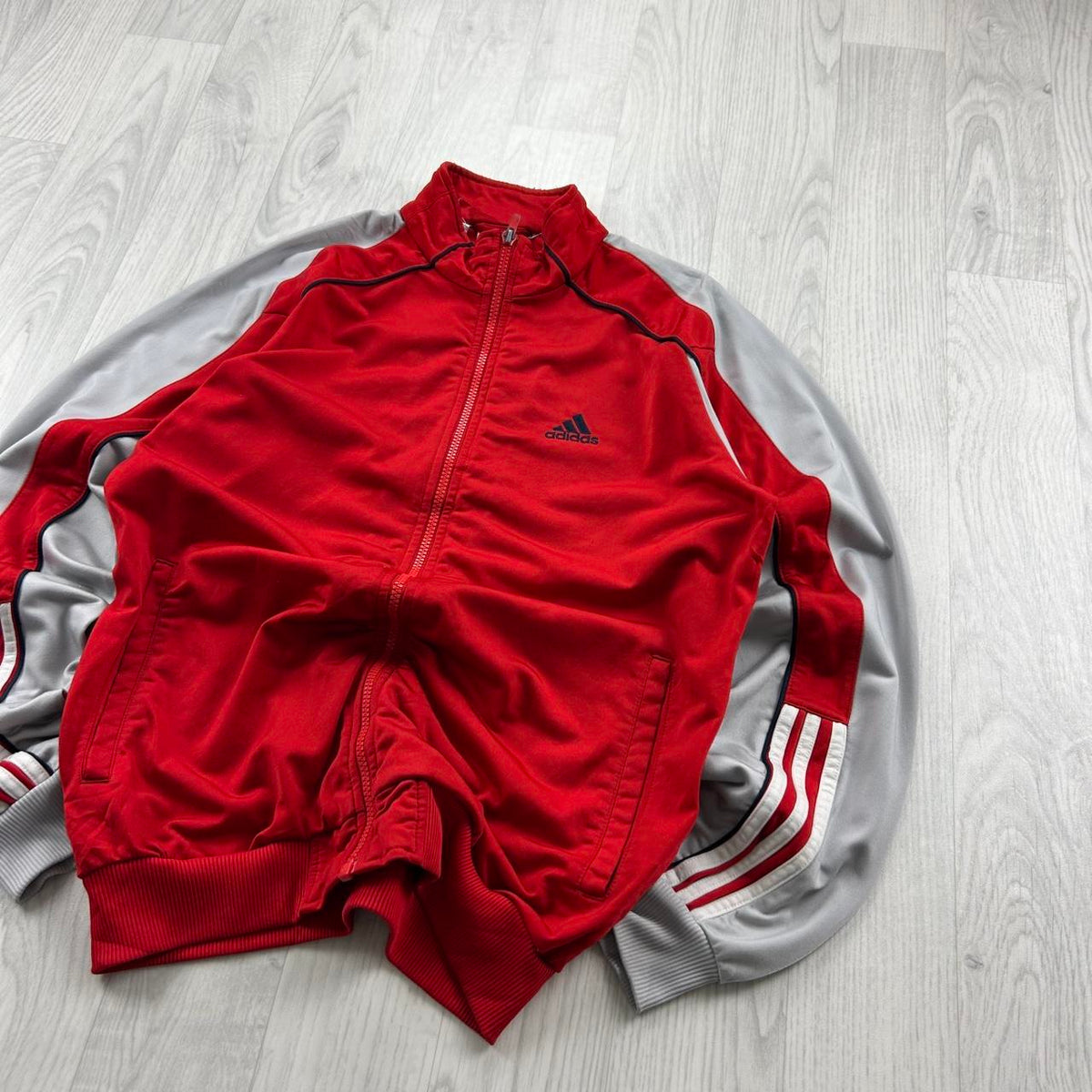 VINTAGE Y2K ADIDAS ZIP UP TRACK JACKET RED / GREY