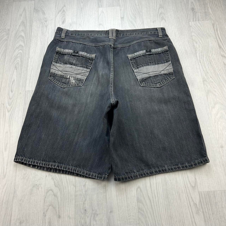 VINTAGE Y2K CSG BAGGY EMBROIDERED JORTS BLACK