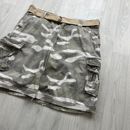 VINTAGE Y2K BAGGY LOOSE CAMO CARGO SHORTS