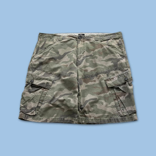 VINTAGE Y2K BAGGY LOOSE CAMO SHORTS