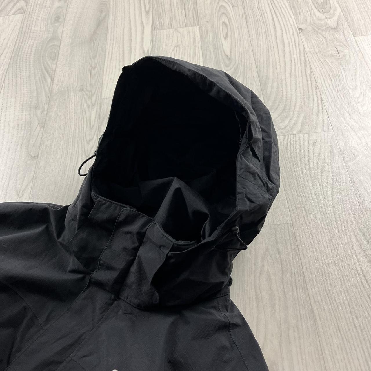 VINTAGE 00s BERGHAUS TECHNICAL HOODED JACKET BLACK