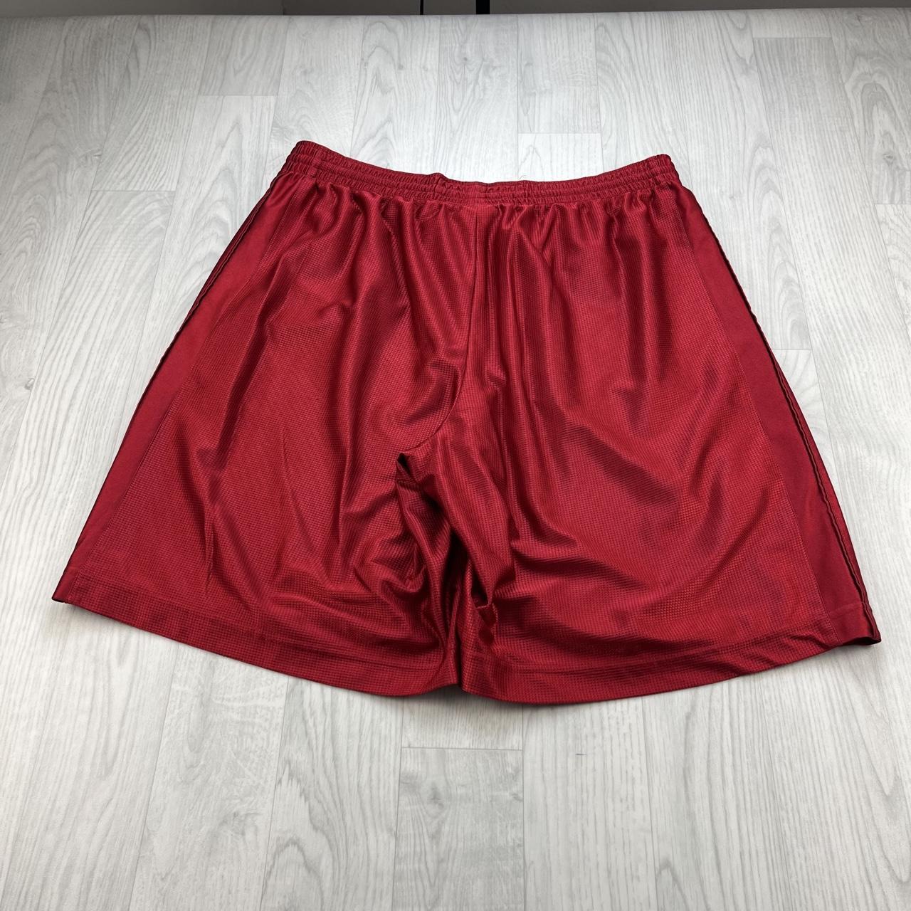 VINTAGE Y2K NIKE BAGGY BASKETBALL SPORT SHORTS RED