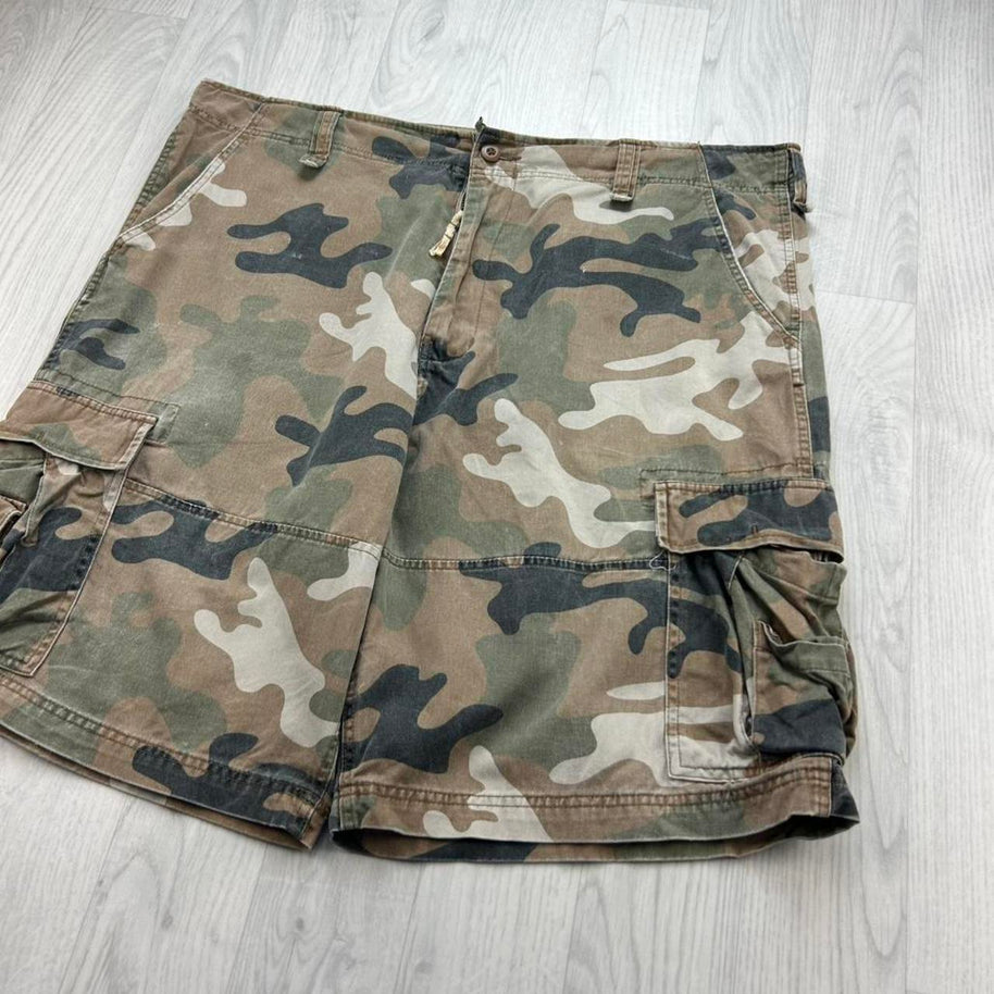 VINTAGE Y2K STEVE AND BARRYS BAGGY CAMO CARGO SHORTS KHAKI