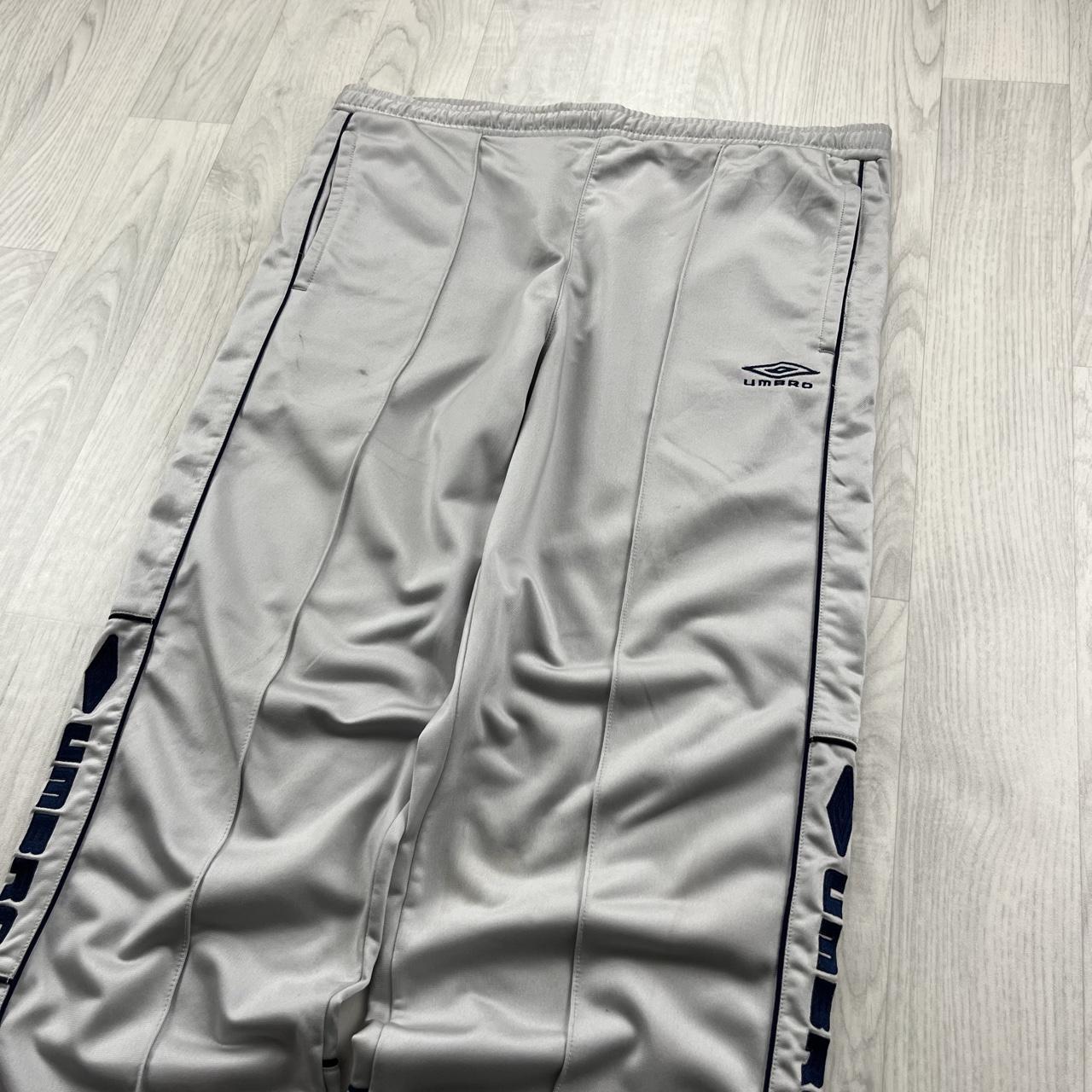 VINTAGE 90s UMBRO LOW RISE TRACKSUIT BOTTOMS GREY