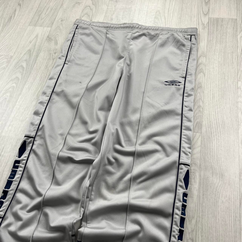 VINTAGE 90s UMBRO LOW RISE TRACKSUIT BOTTOMS GREY