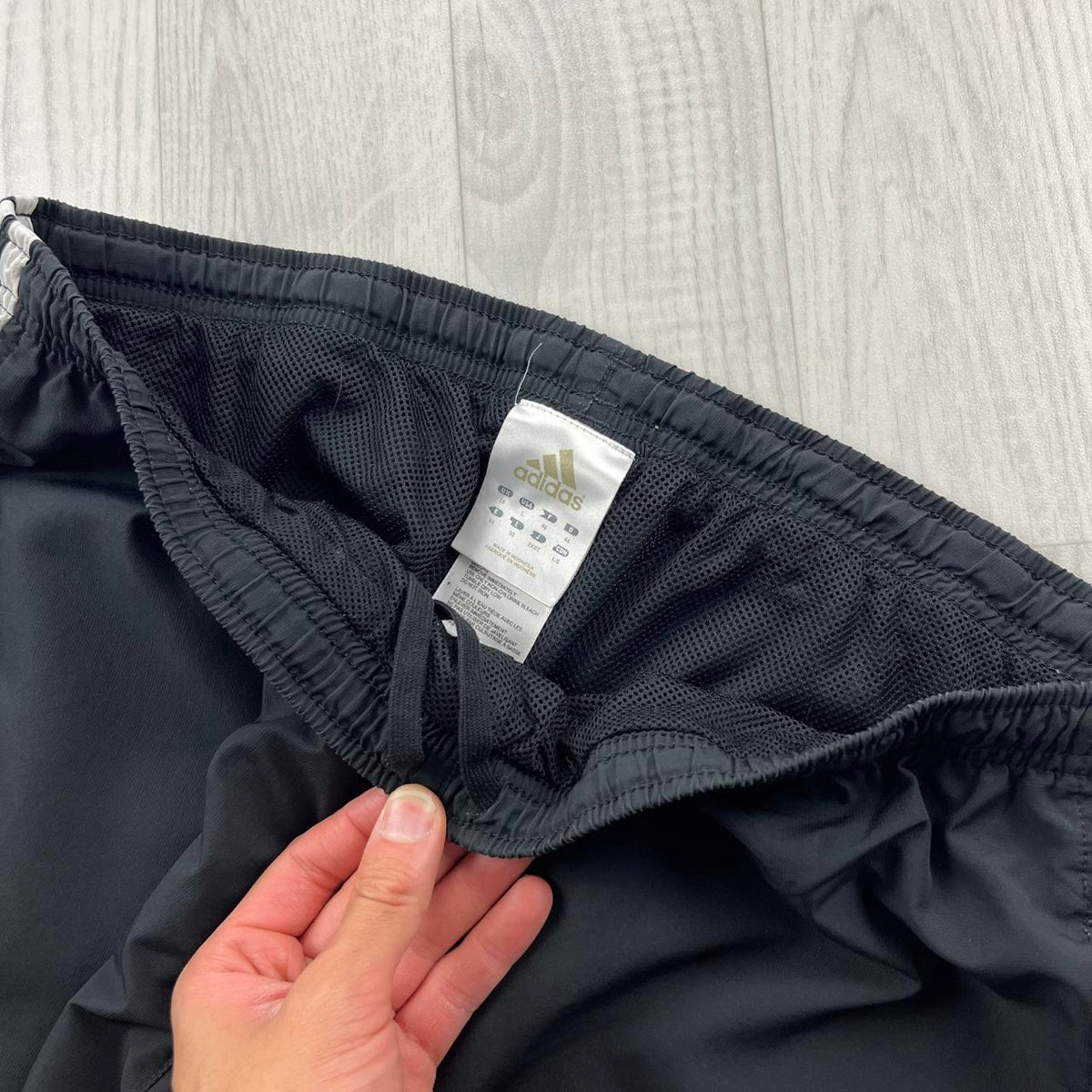 VINTAGE Y2K ADIDAS BAGGY TRACKSUIT BOTTOMS BLACK