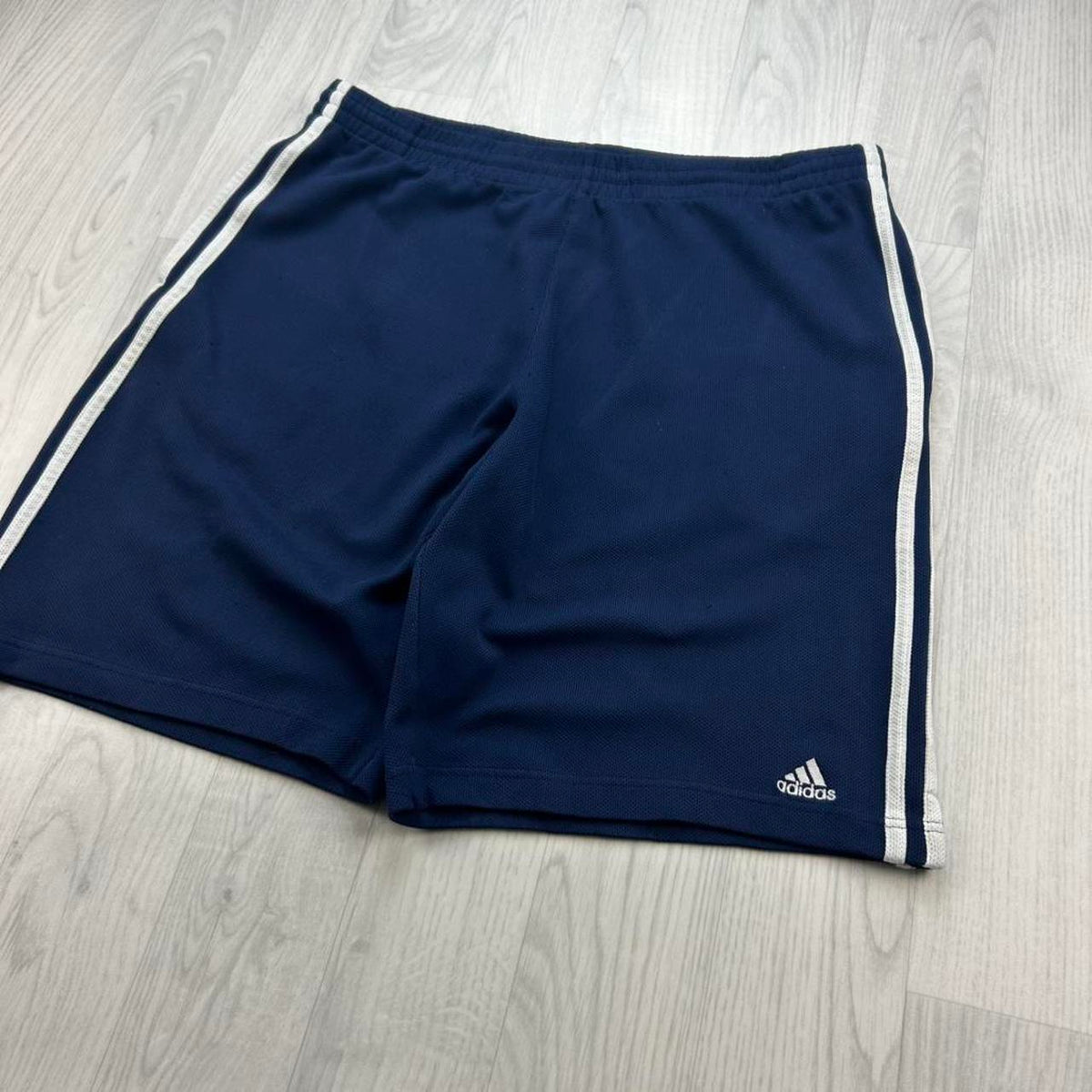 VINTAGE Y2K ADIDAS BAGGY BASKETBALL SPORT SHORTS NAVY