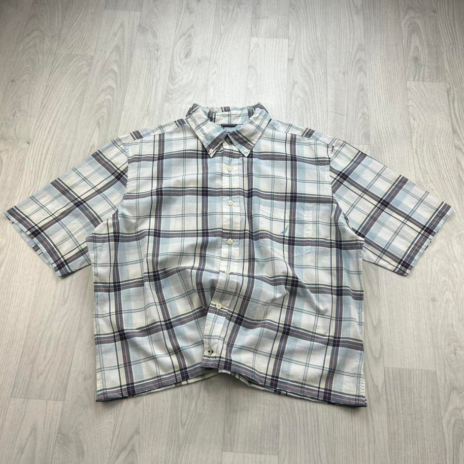 VINTAGE 00s NAUTICA CHECKERED CROPPED SHORT SLEEVE BUTTON UP SHIRT WHITE
