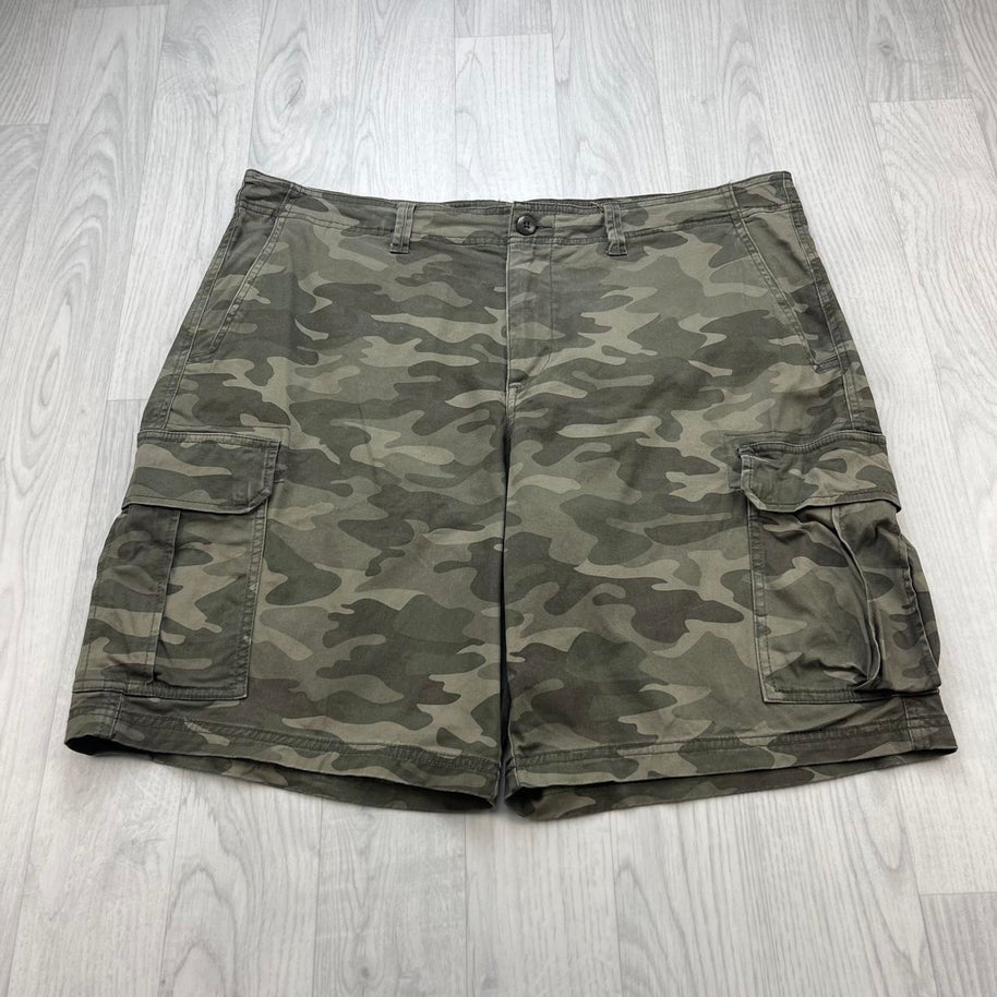 VINTAGE Y2K GEORGE BAGGY CAMO CARGO SHORTS KHAKI GREEN