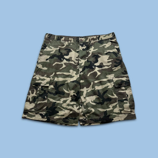 FOOT LOCKER BAGGY CAMO CARGO SHORTS