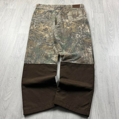 VINTAGE REALTREE WRANGLER BAGGY CAMO CARGO PANTS BROWN